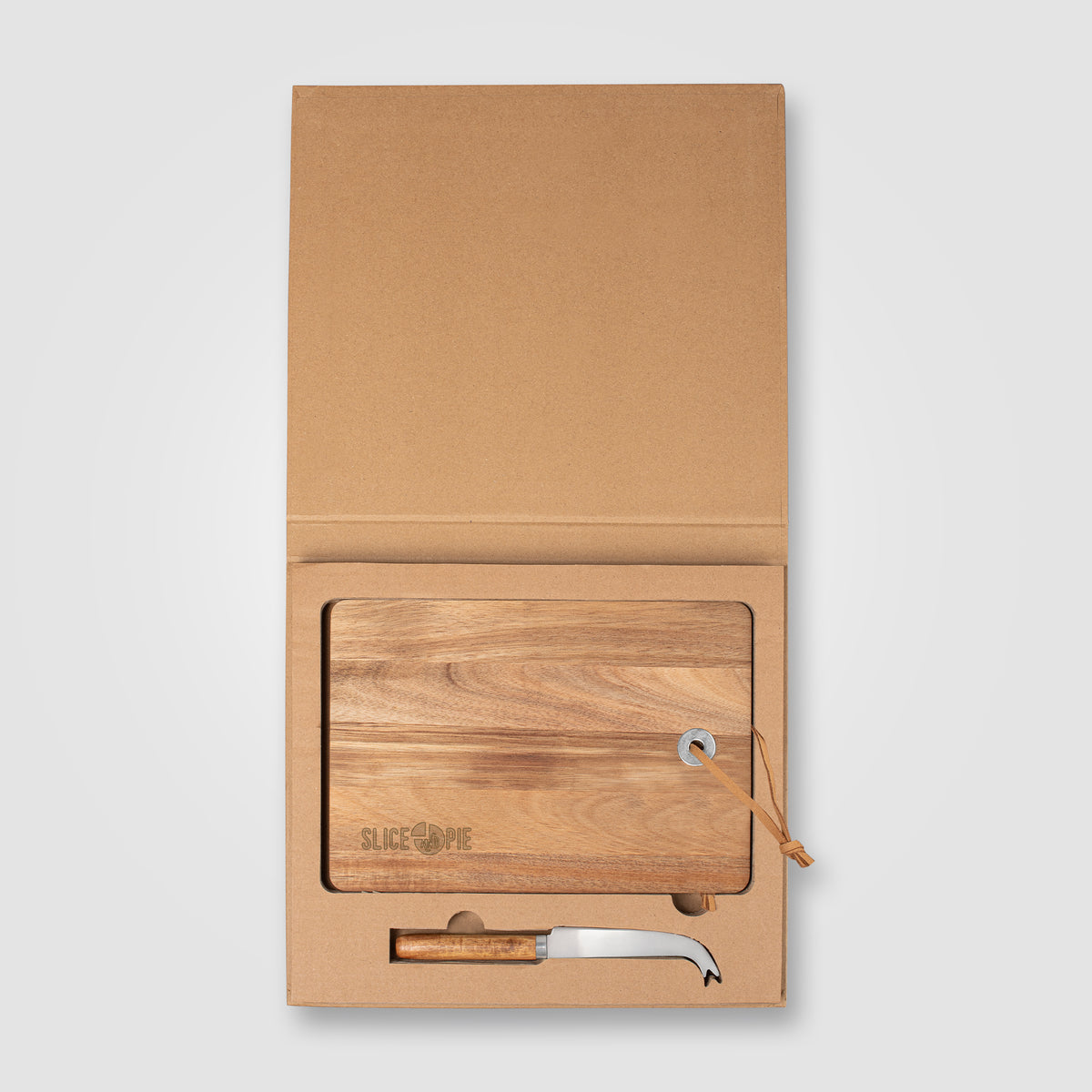 Set Mysa, couteau à fromage suspendu et planche en bambou FSC - 262 x 290 x 25 mm